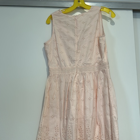 Gap peach eyelet dress size 4. - Picture 9 of 12